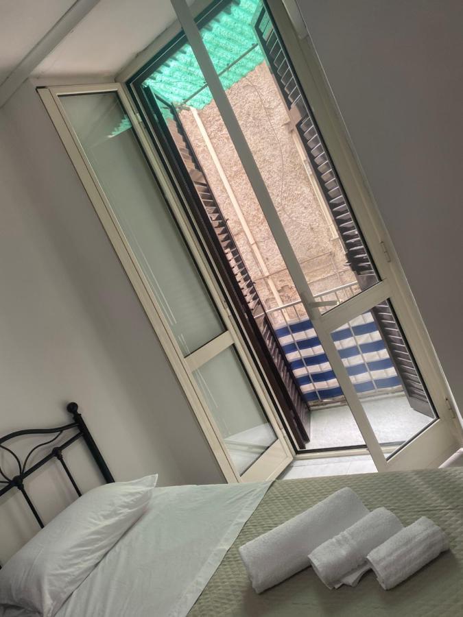 Villa Casa Nonna Rusell à Naples Extérieur photo